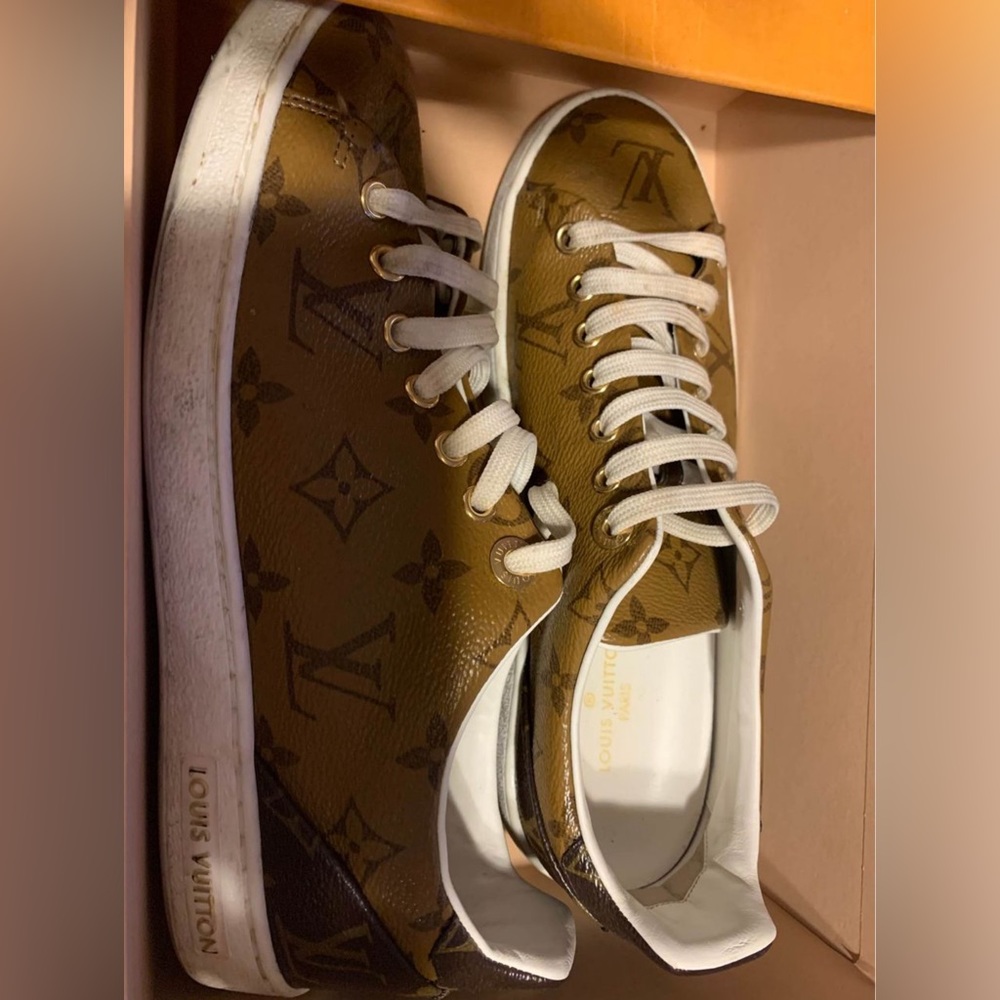 Beautiful Louis Vuitton tennis shoes